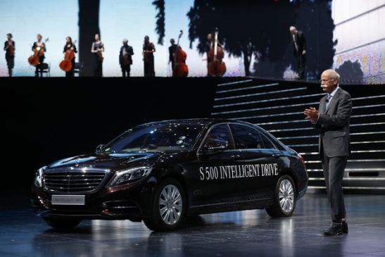 Mercedes thiết lập điện toán đám mây làm vũ khí chống tin tặc
